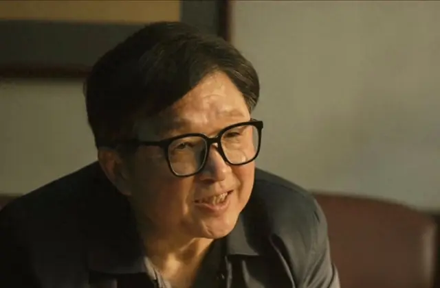 王传君《低智商犯罪》片段引网友模仿茶艺梗 情报图