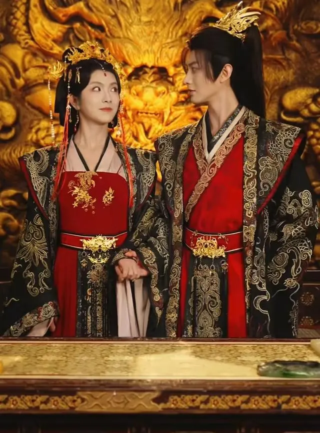 何健麒卢鹿鹿主演古偶剧开播三集口碑滑坡 现场图 何健麒卢鹿鹿主演古偶剧开播三集口碑滑坡 现场图